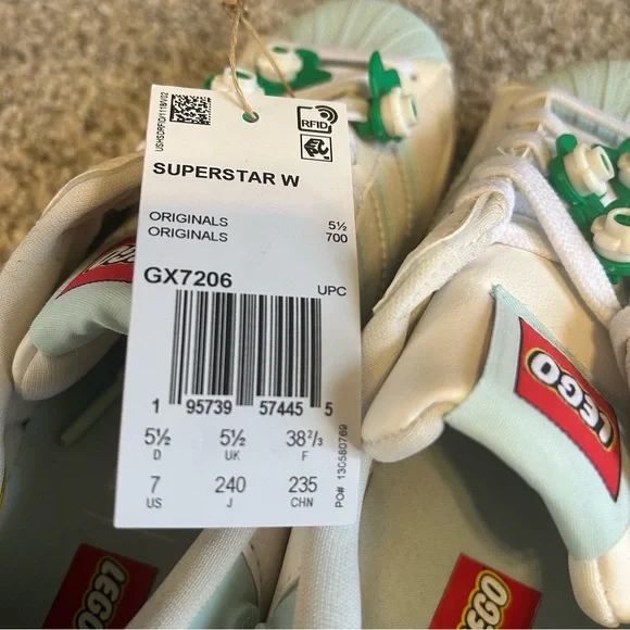 NWT NEW Womens Adidas x Lego Sneakers Size 7 Ice Mint Superstar Originals - Picture 5 of 7